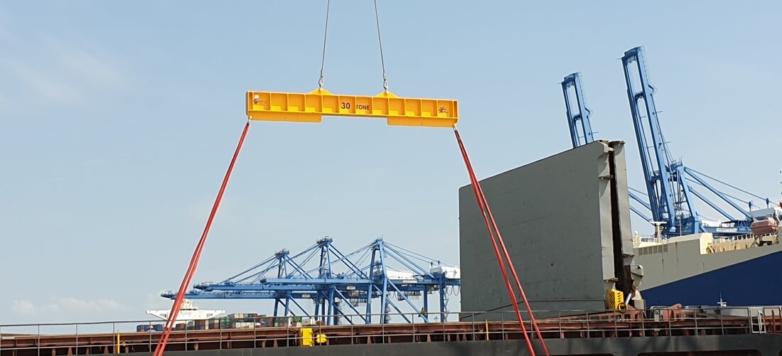 custom beam made by PROlift used in Constanta harbour